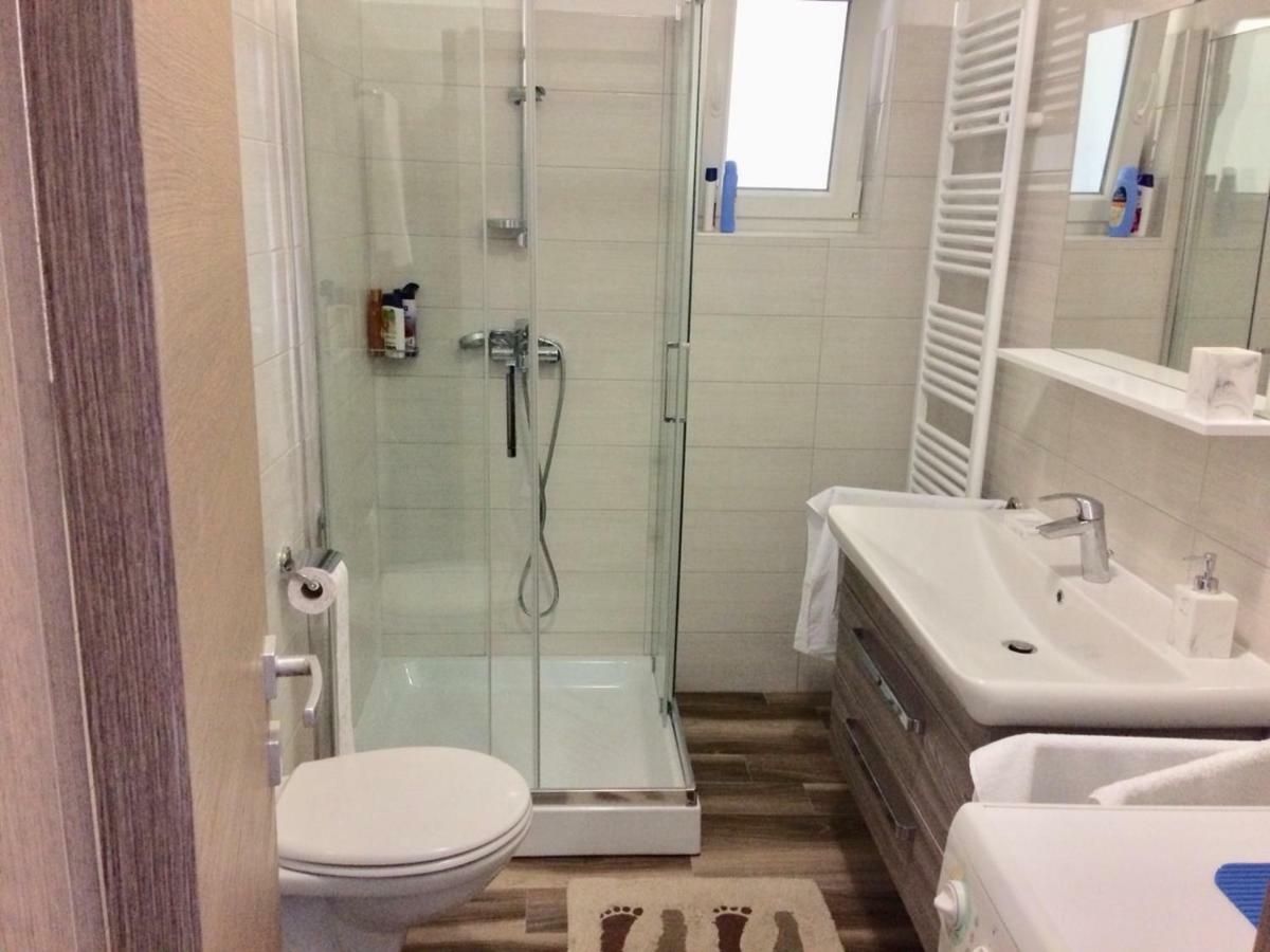 רוביני Apartment Mony מראה חיצוני תמונה