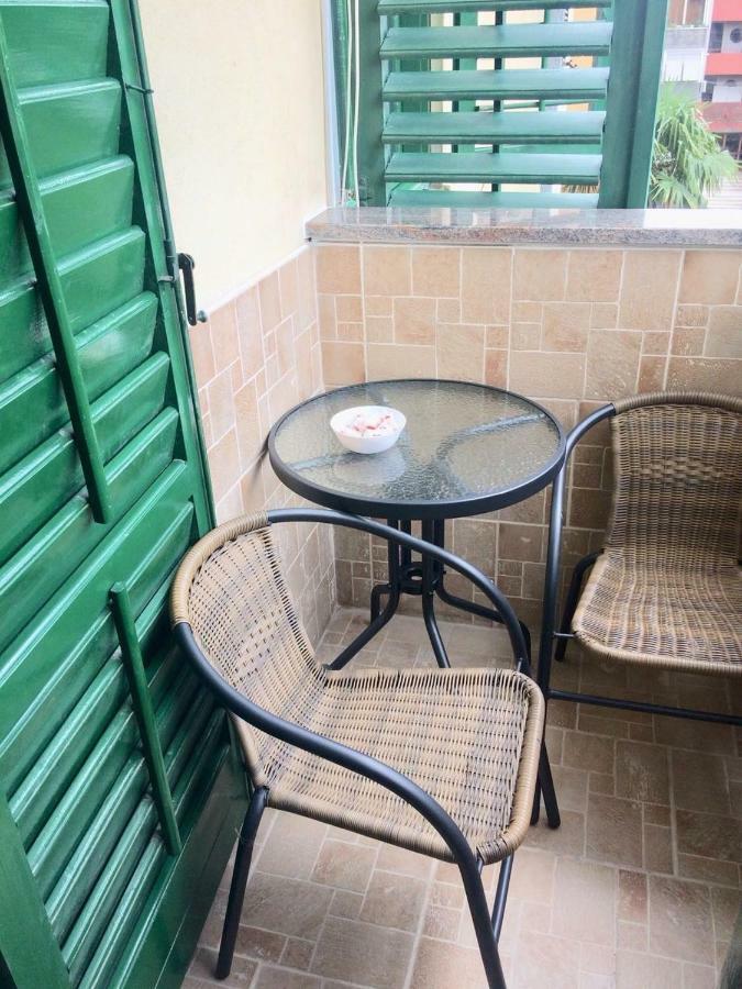 רוביני Apartment Mony מראה חיצוני תמונה